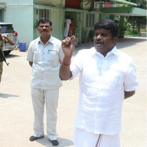 `விஜயபாஸ்கர் மட்டும் என்ன ஸ்பெஷலா?’ - சிபிஐ வலைவிரிப்பின் பின்னணி