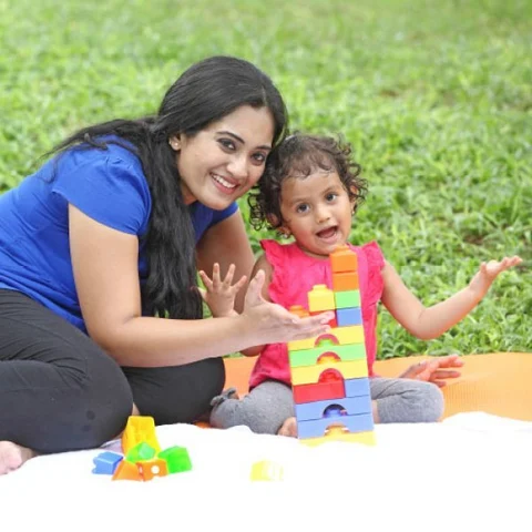 ``குழந்தைகளுக்கு உடம்பு சரியில்லாமல்போனால், பொம்மைகளையும் சந்தேகப்படுங்கள்!’’ - யோ.தீபா