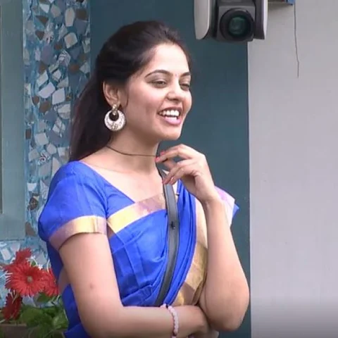 அட, இவ்ளோ சீக்கீரம் பிக்பாஸ் போரடிக்குமா? - பிக்பாஸ் வீட்டில் நடந்தது என்ன? (44-ம் நாள்) #BiggBossTamilUpdate