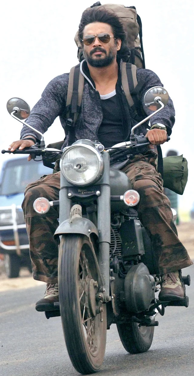 ’’குஷ்பு என் அக்கா.. அவங்களுக்கு முத்தம் கொடுத்தா தப்பா?’’ - செம ஸ்மார்ட் மாதவன்