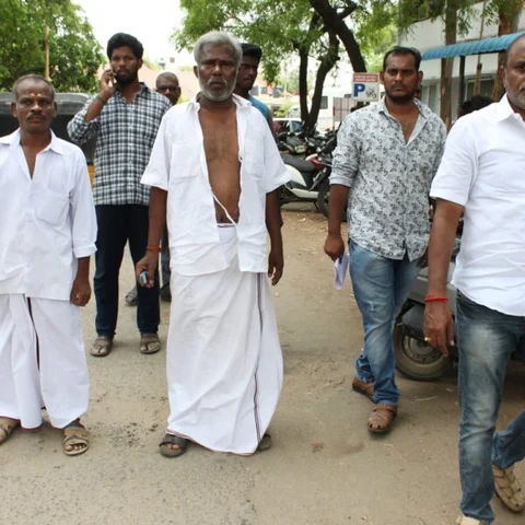 `சங்கத்தின் பணம் 20 கோடி எங்கே?’- கணக்குக் கேட்ட உறுப்பினருக்கு அ.தி.மு.கவினரால் நடந்த துயரம்