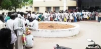 கூட்ட நெரிசலில் விவசாயிகள்... சுலபமாக்கிய கலெக்டர்!