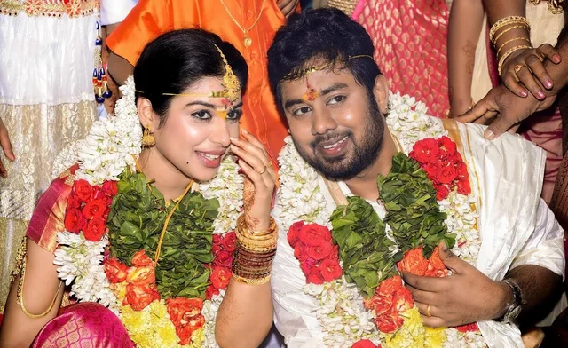 வாழ்த்துகள் சாட்னா டைடஸ்