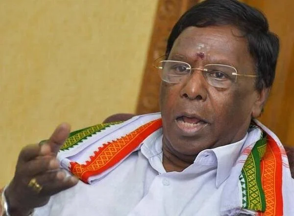 ‘நான் ஒன்றும் ரப்பர் ஸ்டாம்ப் இல்லை’ - புதுச்சேரி முதல்வரைச் சாடும் கிரண் பேடி