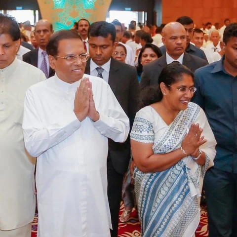 `தமிழர்களிடம் நிலங்களை ஒப்படையுங்கள்!’ - ராணுவத்துக்கு இலங்கை அதிபர் உத்தரவு