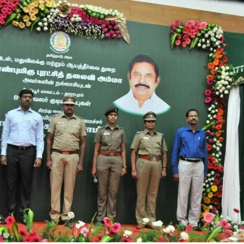 காவலர்களுக்காக கட்டப்பட்ட அடுக்குமாடி குடியிருப்பு..!