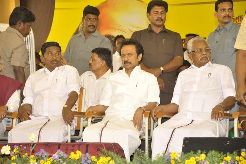 நில அபகரிப்பில் சிக்கிய அமைச்சர் செந்தில் பாலாஜி மீது நடவடிக்கை எடுக்காதது ஏன்? ஸ்டாலின் கேள்வி