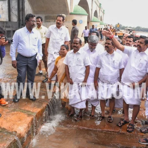 `முக்கொம்பு அணை திடீரென உடைந்தது ஏன்?' - முதல்வர் பழனிசாமி அளித்த விளக்கம்
