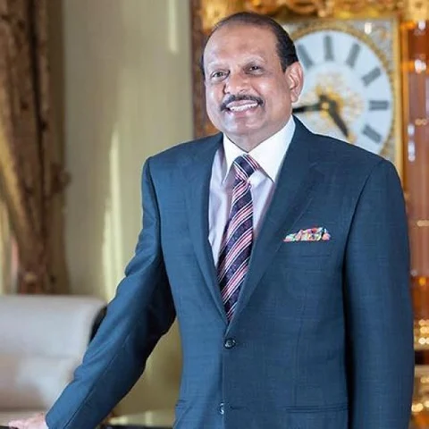 `மகனின் மர்ம மரணம்; வீடு ஜப்தி!' - 24 மணி நேரத்தில் கேரள குடும்பத்தின் துயர் துடைத்த பில்லினியர்