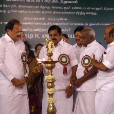மத்திய அமைச்சர்களுடன் நிலத்தடி மெட்ரோ ரயில் சேவையை தொடங்கி வைத்த எடப்பாடி பழனிசாமி!