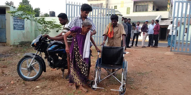 தமிழகத்தில் 37 தொகுதிகளில் ஓட்டுப்பதிவு நிறைவு! - 69.55 சதவீதம் வாக்குகள் பதிவானதாக தகவல் #LiveUpdates #Electionwithvikatan