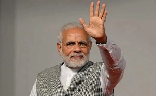 ‘விராட் கப்பலில் பார்ட்டியா?’ - மோடியின் குற்றச்சாட்டுக்கு முன்னாள் கடற்படை அதிகாரிகளின் பதில்