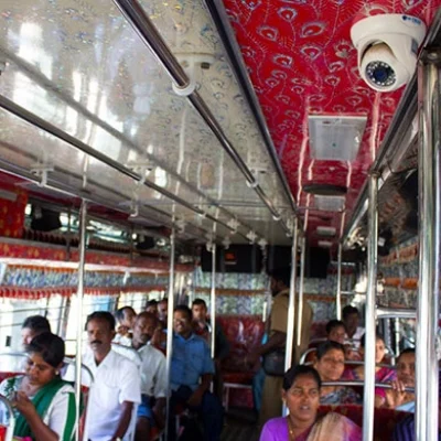 மதுரையில் CCTV கேமராவுடன் இயங்கும் தனியார் பேருந்து! (படங்கள்)
