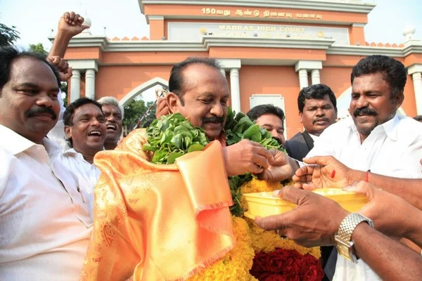 வைகோவை விடுவித்தது நீதிமன்றம்