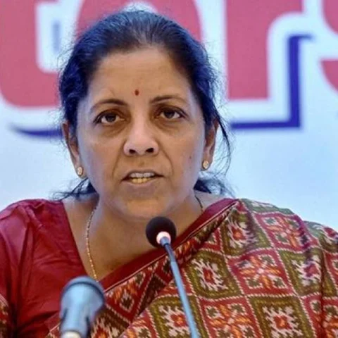 காங்கிரஸ் ஆட்சிக் காலத்தில் இந்தி திணிப்பு குறித்து பேசாதது ஏன்? - மு.க.ஸ்டாலினுக்கு நிர்மலா சீதாராமன் கேள்வி