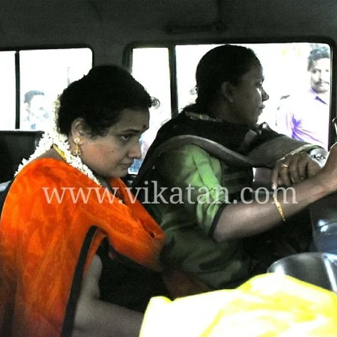 நெல்லை ஆட்சியர் அலுவலகத்தில் லஞ்ச ஒழிப்பு சோதனை: பெண் துணை வட்டாட்சியர் கைது!