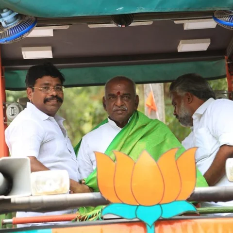 `தமாஷாகப் பேசும்போது ஒருவேளை சொல்லியிருக்கலாம்!’ - தினகரன் சொன்ன குற்றச்சாட்டுக்கு பொன்.ராதா விளக்கம்