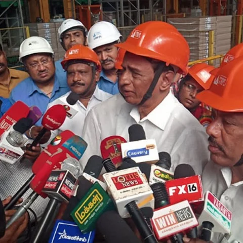 ``ஆலைகள் இருந்தால் கழிவுகள் வரத்தான் செய்யும்!" - முன்னாள் அமைச்சர் செம்மலை