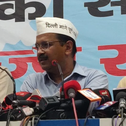 `மோடி மீண்டும் ஆட்சிக்கு வந்தால், ராகுல்தான் பொறுப்பு!' - அரவிந்த் கெஜ்ரிவால்