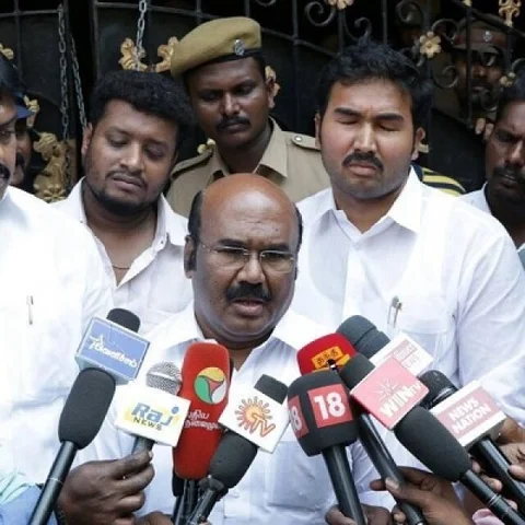 `உங்கள நாங்க பந்திக்கு கூப்பிட்டோமா?' - தங்க தமிழச்செல்வனை கிண்டலடித்த ஜெயக்குமார்
