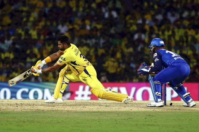 ``அவர் கிரிஸில் இருக்கும்போது பௌலர்களுக்கு நெருக்கடிதான்’ - தோனி குறித்து மனம் திறந்த ரெய்னா