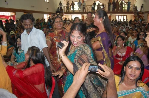 தர்மபுரி சாயாசிங் 'மிஸ் கூவாகம்' (படங்கள்)