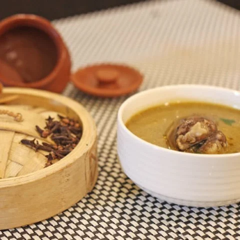 உணவுக்கு முன்னர் சூப் அருந்துவது ஆரோக்கியமானதா? - மருத்துவர்கள் கருத்து!