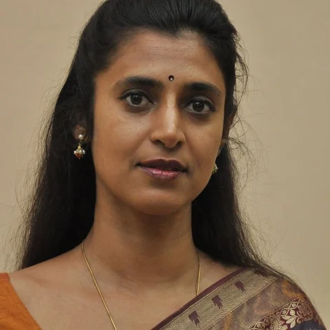 புல்வாமா தீவிரவாதத் தாக்குதல் - நடிகை கஸ்தூரி ஆவேசம்!