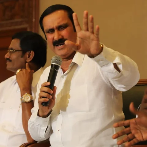 `அ.தி.மு.கவை வசைபாடினீங்க; எப்படிக் கூட்டணி சேர்ந்தீங்க?'- அன்புமணி அளித்த நீண்ட விளக்கம்