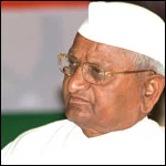 ஹசாரே கட்சி தொடங்க ஆதரவாளர்கள் எதிர்ப்பு!