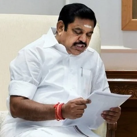 கோத்தகிரியில் ரூம் போட்ட கொள்ளையர்கள்! - டி.ஜி.பி-யிடம் ஆதாரத்தை அடுக்கிய வெற்றிவேல்