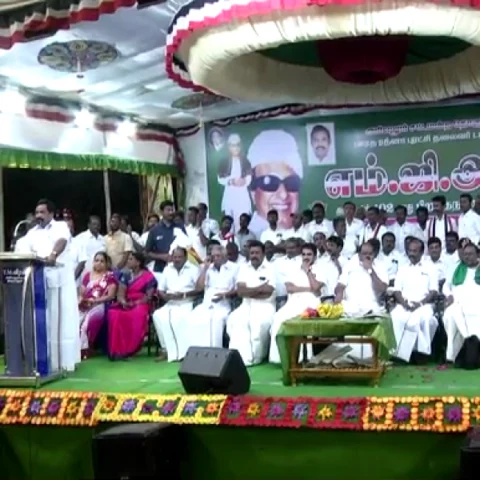 `தம்பிதுரை, தமிழிசை மோதலால் பா.ஜ.க- அ.தி.மு.க உறவு பாதிக்காது!' - இது வைத்திலிங்கம் கணக்கு