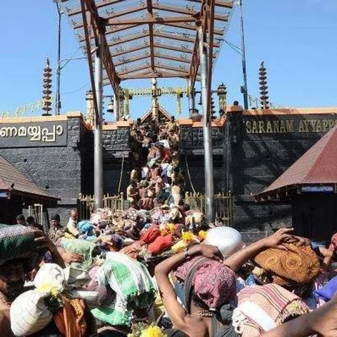 `பாரம்பர்யத்துக்கு எதிரானது!' - சபரிமலை விவகாரத்தில் களமிறங்கிய பந்தளம் அரச குடும்பம்