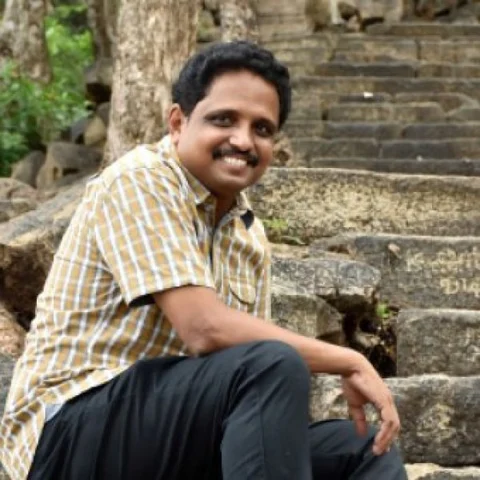 மதுரையில் போட்டியிடுகிறாரா 'வேள்பாரி' எழுத்தாளர் சு.வெங்கடேசன்?