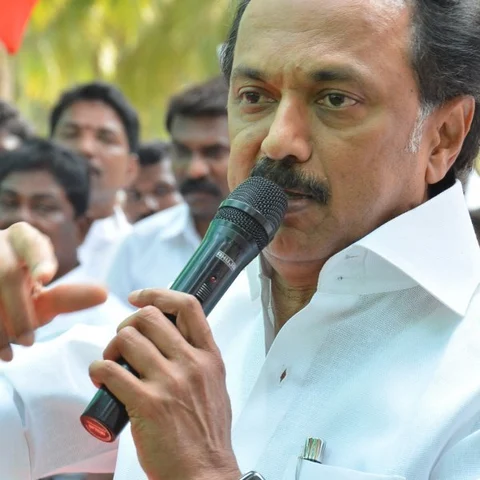 `மக்களின் பிரச்னைகளுக்காக இவர்கள் கூட்டணி சேரவில்லை!’ - ராமதாஸைச் சாடும் ஸ்டாலின்