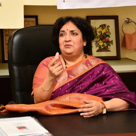 லதா ரஜினிகாந்த் பள்ளியை இழுத்து மூடிய உரிமையாளர்!