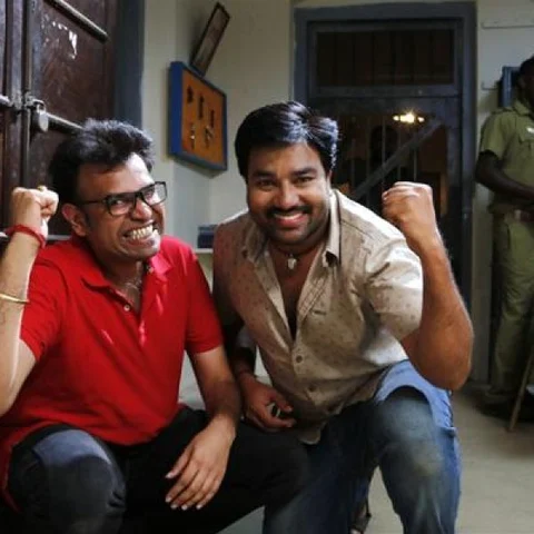 "குழந்தைகிட்ட கவிதை வாசிக்கிறதுதான் ட்ரம்ப் கார்ட்... ஆனா...?" மிர்ச்சி சிவாவின் சென்னை-28 ரகசியம் #12YearsOfChennai28