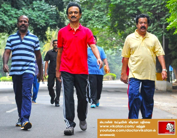 குடும்பத்தை நேசித்தால் புகைப்பதை நிறுத்துங்கள்