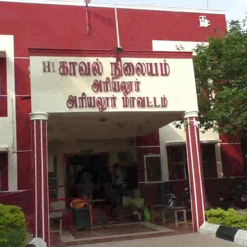 நன்னடத்தை சான்றிதழுக்கு அலைய வேண்டாம்: வீட்டில் இருந்தே விண்ணப்பிக்கலாம்!