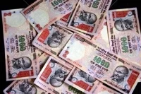 விவசாயக் கடன் தள்ளுபடி... 'மஞ்சள் குளித்த' கழக கனவான்கள்!