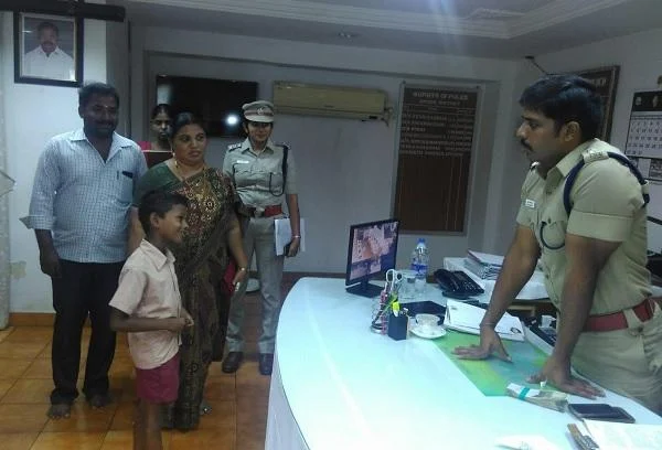 ‘ என் பிள்ளை போல் நினைத்து படிக்க வைப்பேன்’ - சிறுவன் யாசினை நெகிழவைத்த ரஜினி
