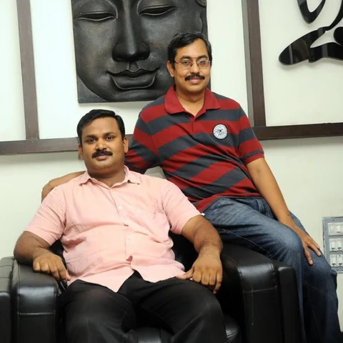 அன்னையர் தினத்தில் அம்மாக்களுக்கு சாப்பாடு இலவசம் - இளைஞர்களின் அசர வைக்கும் திருச்சி உணவகம்!