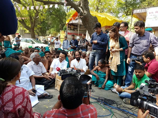 ’தி.மு.க.வுக்கும் காங்கிரசுக்கும் தகுதி இல்லை’ : பொன்.ராதாகிருஷ்ணன்