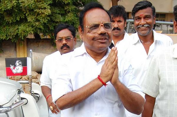 ` சிக்கல் சபாநாயகருக்குத்தான்... 3 பேருக்கு அல்ல!' - தினகரனின் `120' ஆதாரங்கள்