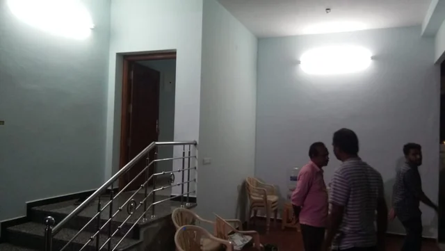 தி.மு.க வேட்பாளர் கனிமொழியின் தூத்துக்குடி வீட்டில் ஐ.டி ரெய்டு!
