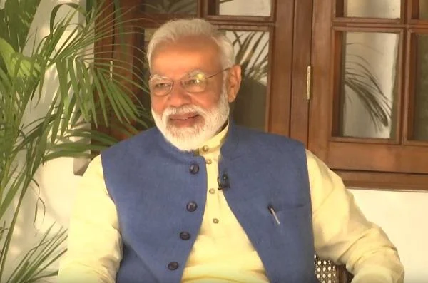 `மம்தாவின் நட்பு, ஒபாமாவின் அந்த அறிவுரை!'- அக்ஷய் குமாருடன் நினைவுகளைப் பகிர்ந்த பிரதமர் மோடி