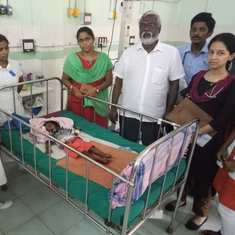 அரசு மருத்துவமனையில் வீசப்பட்ட மன வளர்ச்சி குறைபாடுள்ள 6 மாதக் குழந்தை.!