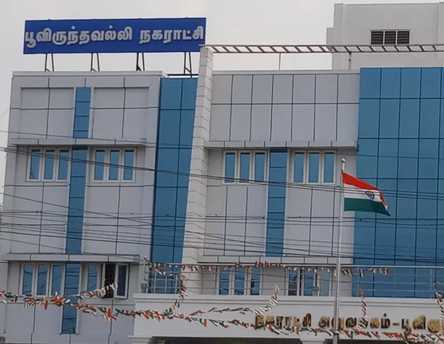 `பூந்தமல்லி நகராட்சியில் குப்பை அள்ளுவதில் ஊழல்!' - ஆர்.டி.ஐ மூலம் அம்பலம்