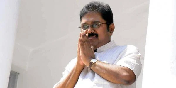 புல்லட் பாம், பென்சில், பாம்பு மாத்திரை - அரசியல்வாதிகளுக்குப் பொருந்தும் பட்டாசுகள்!