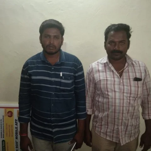 `காய்ச்சலுக்கு மருந்து கொடுப்போம்; ஊசியும் போடுவோம்!' - சிக்கிய 2 போலி டாக்டர்கள் வாக்குமூலம்
